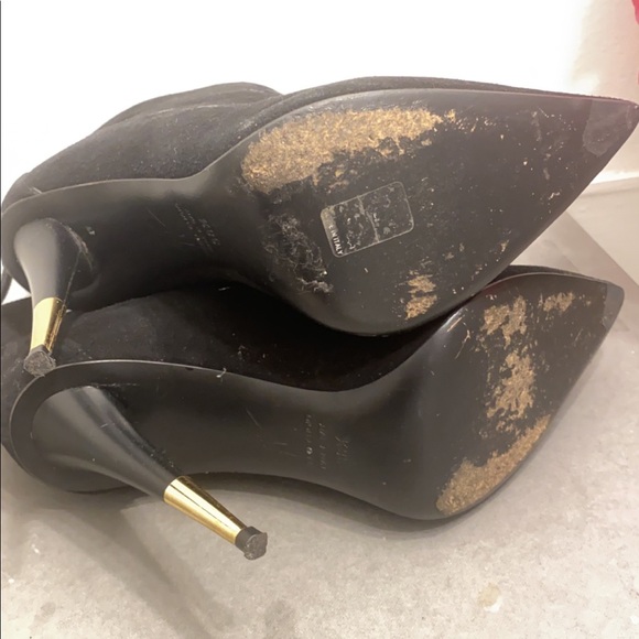 Black booties with gold heel. Giuseppe Zanotti - Picture 4 of 9
